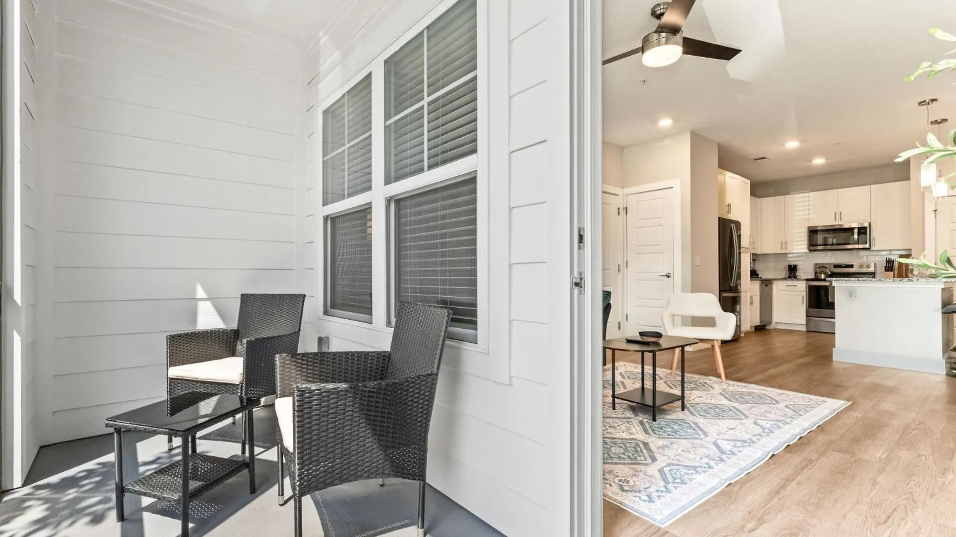 Apartment Private Full Pet-Friendly King Condo, Pool, Gym, Near Parks Orlando